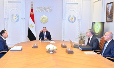 الرئيس السيسي يجتمع مع رئيس الوزراء ووزير البترول