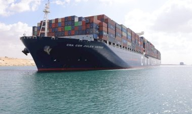 الفريق أسامة ربيع: قناة السويس جاهزة لاستقبال سفن الحاويات العملاقة