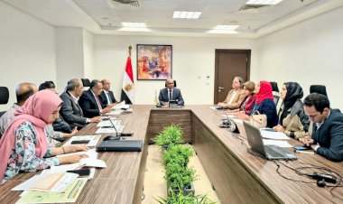 نائب وزير الإسكان يتابع موقف مشروعات برنامج خدمات الصرف الصحي المستدامة في المناطق الريفية بالشرقية