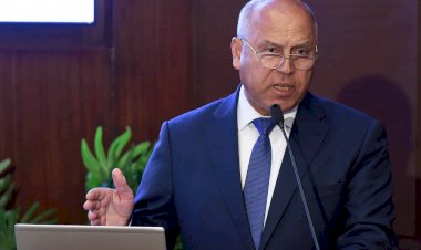 وزير الصناعة والنقل يستعرض استراتيجية تطوير قطاع النقل البحري