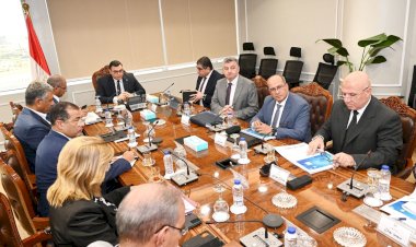 وزير الإسكان يتابع الموقف التنفيذي لمشروعات المرحلة الأولى للمبادرة الرئاسية "حياة كريمة"