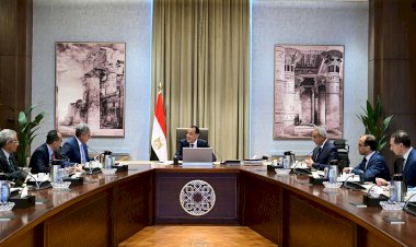 رئيس الوزراء يُتابع عددًا من ملفات عمل وزارة السياحة والآثار