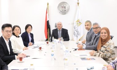 وزير التعليم العالي يبحث سبل تعزيز التعاون مع وفد الجامعة المفتوحة في الصين