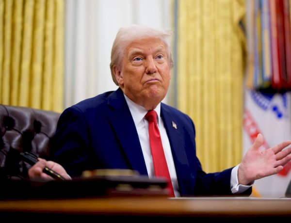 ترامب يتعهد بمنح 2000 دولار لكل أمريكى من عائدات الرسوم الجمركية