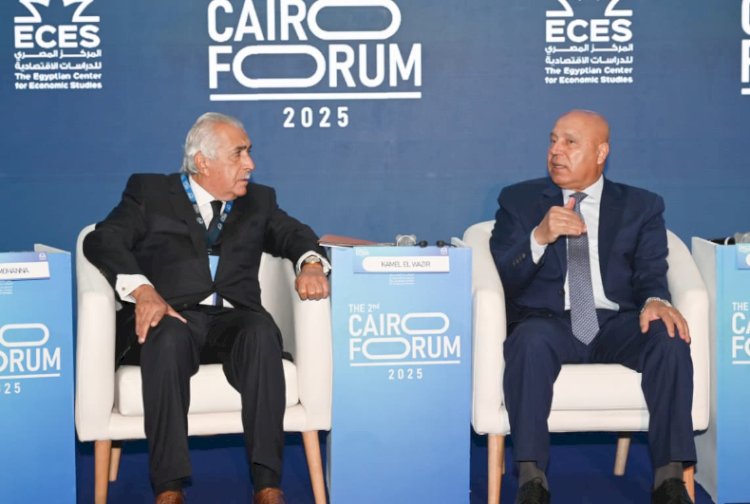 وزير الصناعة والنقل يستعرض جهود الدولة في مجالي الصناعة والنقل خلال العامين الماضيين