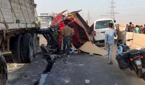 مصرع شخصين وإصابة 5 في تصادم بين سيارة وكارو بالخانكة