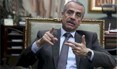 رئيس جهاز التعبئة والإحصاء يُقدم عرضًا حول "التعداد العام للسكان والإسكان والمنشآت"