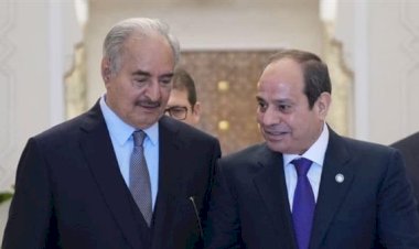 الرئيس السيسي يستقبل المشير خليفة حفتر بحضور رئيس المخابرات