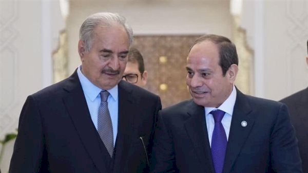 الرئيس السيسي يستقبل المشير خليفة حفتر بحضور رئيس المخابرات