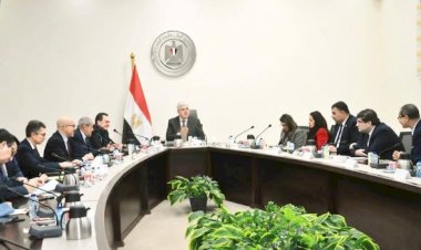 وزير التعليم العالي والسفير الفرنسي يتابعان مستجدات مشروع الحرم الجامعي الجديد للجامعة الفرنسية في مصر