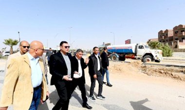 وزير الإسكان يتفقد أعمال تطوير ورفع كفاءة الطرق بعدد من المناطق الحيوية بمدينة حدائق أكتوبر