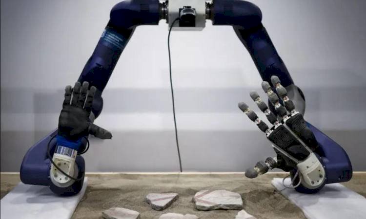 أستاذ جراحة روبوتية: ثورة طبية بعد إجراء روبوت صيني لعملية جراحية معقدة