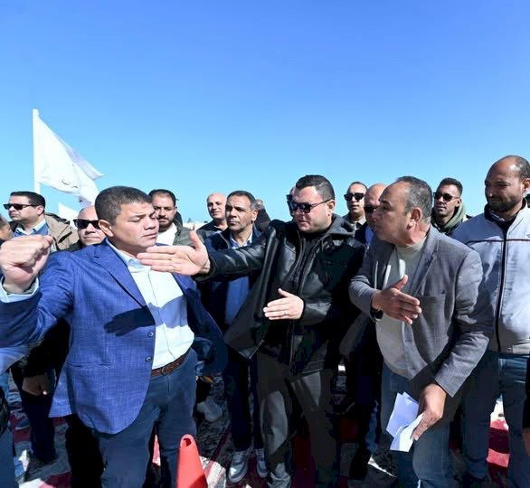 وزير الإسكان يتفقد أعمال التطوير بقرى مارينا ومشروع البوغاز لتوصيل المياه لبحيرة نيو مارينا