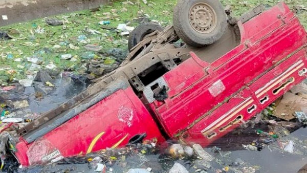 انقلاب سيارة في ترعة بالقليوبية دون خسائر بشرية