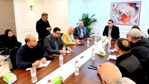 وزير الإسكان يعقد اجتماعًا بمقر جهاز "مدينة حدائق أكتوبر" لمتابعة سير العمل بالمشروعات الجارية