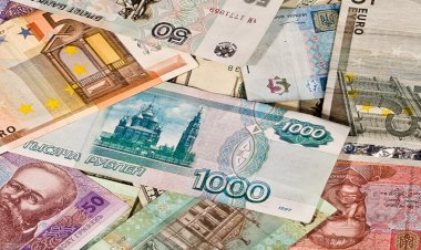 أسعار العملات في مصر اليوم الجمعة