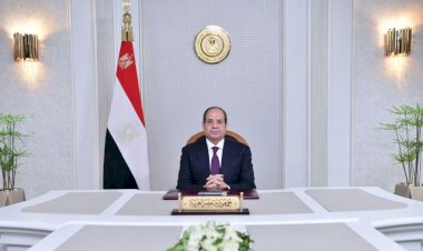 الرئيس السيسي يهنئ الشعب المصري والأمتين العربية والإسلامية بشهر رمضان