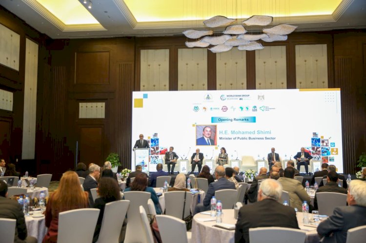 وزير قطاع الأعمال يستعرض فرصا واعدة للشراكة والاستثمار  والتوسع الخارجي لشركات المقاولات التابعة