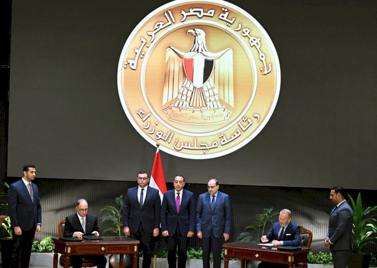 رئيس الوزراء يشهد مراسم توقيع ثلاث اتفاقيات تعاون بين المُطور الرئيسي للمشروع وعددٍ من الشركاء الدوليين
