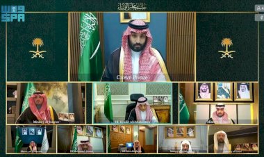 مجلس الوزراء السعودي برئاسة سمو ولي العهد يؤكد أن المملكة ستتّخذ جميع الإجراءات اللازمة للذود عن أمنها وحماية أراضيها والمواطنين والمقيمين