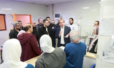 نائب وزير الصحة  يجري جولة تفقدية مفاجئة لمستشفى السلام التخصصي ومركز طب أسرة «أهالينا»