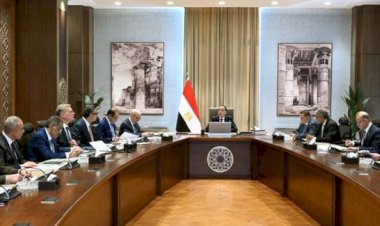 رئيس الوزراء يترأس اجتماع لجنة إدارة الأزمات المركزية