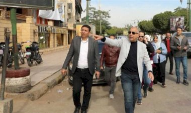 محافظ المنيا يقود حملة مُفاجئة لرفع الإشغالات بشوارع حي شمال المدينة