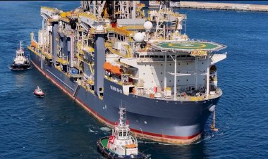 فالاريس دي إس 12 تصل إلى مصر إيذانًا بانطلاق حفر 4 آبار غاز جديدة بالبحر المتوسط