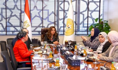 وزيرة التنمية المحلية والبيئة تستعرض خطة تطوير الإدارة المتكاملة للبحيرات المصرية