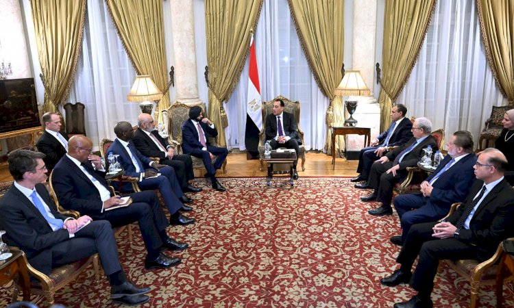 رئيس الوزراء يلتقي رئيس مجموعة البنك الدولي والوفد المرافق له