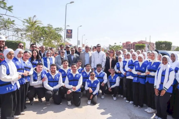 وزير الشباب ومحافظ الإسكندرية يفتتحان ملعب مشروع بيبسي ستارز بالمدينة الشبابية بأبو قير