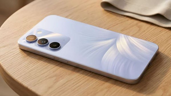 هاتف متوسط بإمكانيات غير متوقعة.. ريلمي تكشف عن Realme P4 Lite 5G