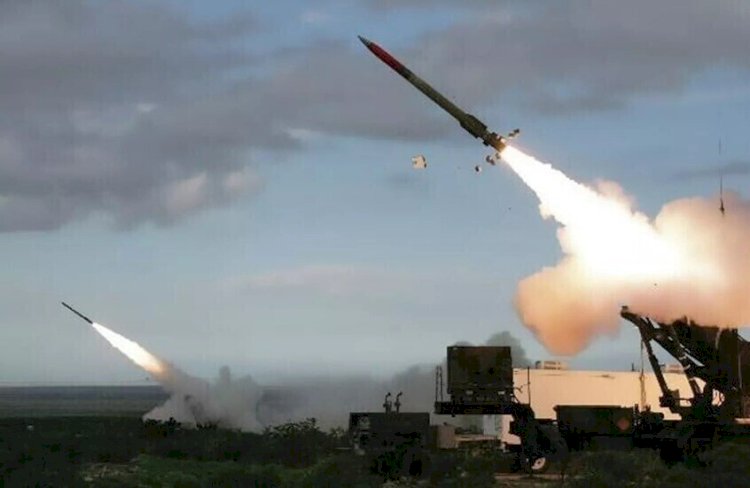 الدفاع السعودية: رصد إطلاق ثلاثة صواريخ باليستية باتجاه منطقة الرياض