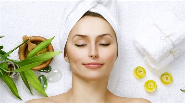 ديتوكس الجسم الخارجي.. خطوات لتقشير وترطيب البشرة واستعادة حيويتها