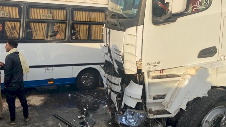 إصابة 5 أشخاص في اصطدام جرار وأتوبيس بالدقهلية