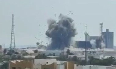 هجوم إيراني يتسبّب في حريق كبير بمُنشأة بحرينية