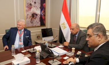 وزير الكهرباء يبحث مع "باوكو" الألمانية توطين صناعة مواسير وأنابيب الضغط