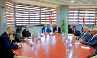 وزير التربية والتعليم يبحث مع رئيس هيئة الرقابة المالية آليات إدراج "الثقافة المالية" بالمناهج الدراسية