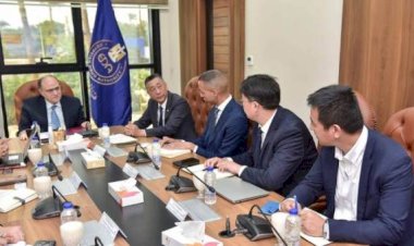 رئيس هيئة الدواء يبحث مع شركة "ترايمف جونهنغ" الصينية باستثمارات 250 مليون دولار