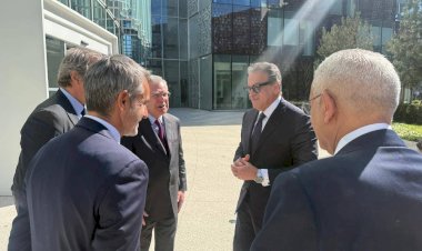 وزير الصحة يلتقي رئيس شركة سيرفيه لبحث توطين صناعة أدوية الأورام والعلاجات المبتكرة