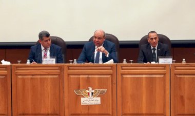 وزير الطيران المدني يستقبل عددًا من أعضاء مجلس النواب