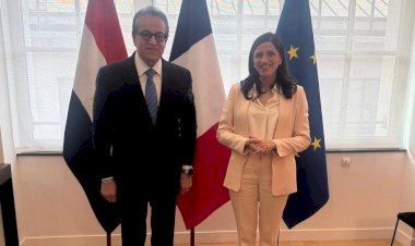 وزير الصحة يلتقي وزيرة الدولة الفرنسية لبحث تعزيز الشراكات في «الصحة الواحدة»