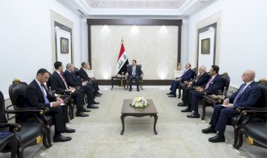 وزير الخارجية يلتقي مع رئيس وزراء جمهورية العراق الشقيقة