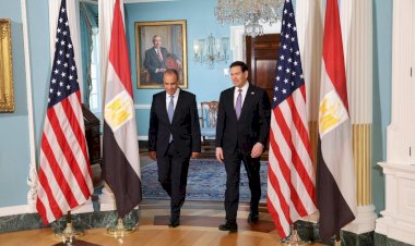 وزير الخارجية يلتقي نظيره الأمريكي بواشنطن لبحث تعزيز الشراكة الاستراتيجية ومستجدات الأوضاع الإقليمية