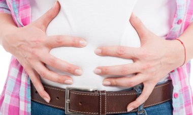 انتفاخ المعدة.. أسبابه وطرق العلاج