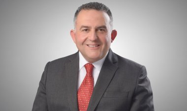 قرار حكومي بتعيين عمر رضوان على رأس البورصة المصرية لمدة عام