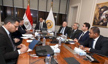 وزير الصناعة يبحث مع وفد شركة إيچيبت آمون للأمونيا الخضراء مشروعًا جديداً باستثمارات 5 مليارات دولار