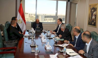 وزير الكهرباء يبحث مع تحالف "حسن علام- إنفينيتي" مجريات التنفيذ وتطور الأعمال في مشروعات إنتاج الكهرباء من الطاقة الشمسية وطاقة الرياح