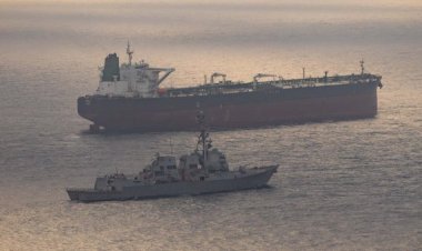 أمريكا تعترض سفينة ترفع علم إيران أثناء الإبحار نحو أحد موانئ طهران