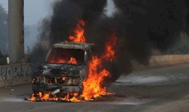 مصرع شخص في حريق سيارة ربع نقل بطريق مرسى علم